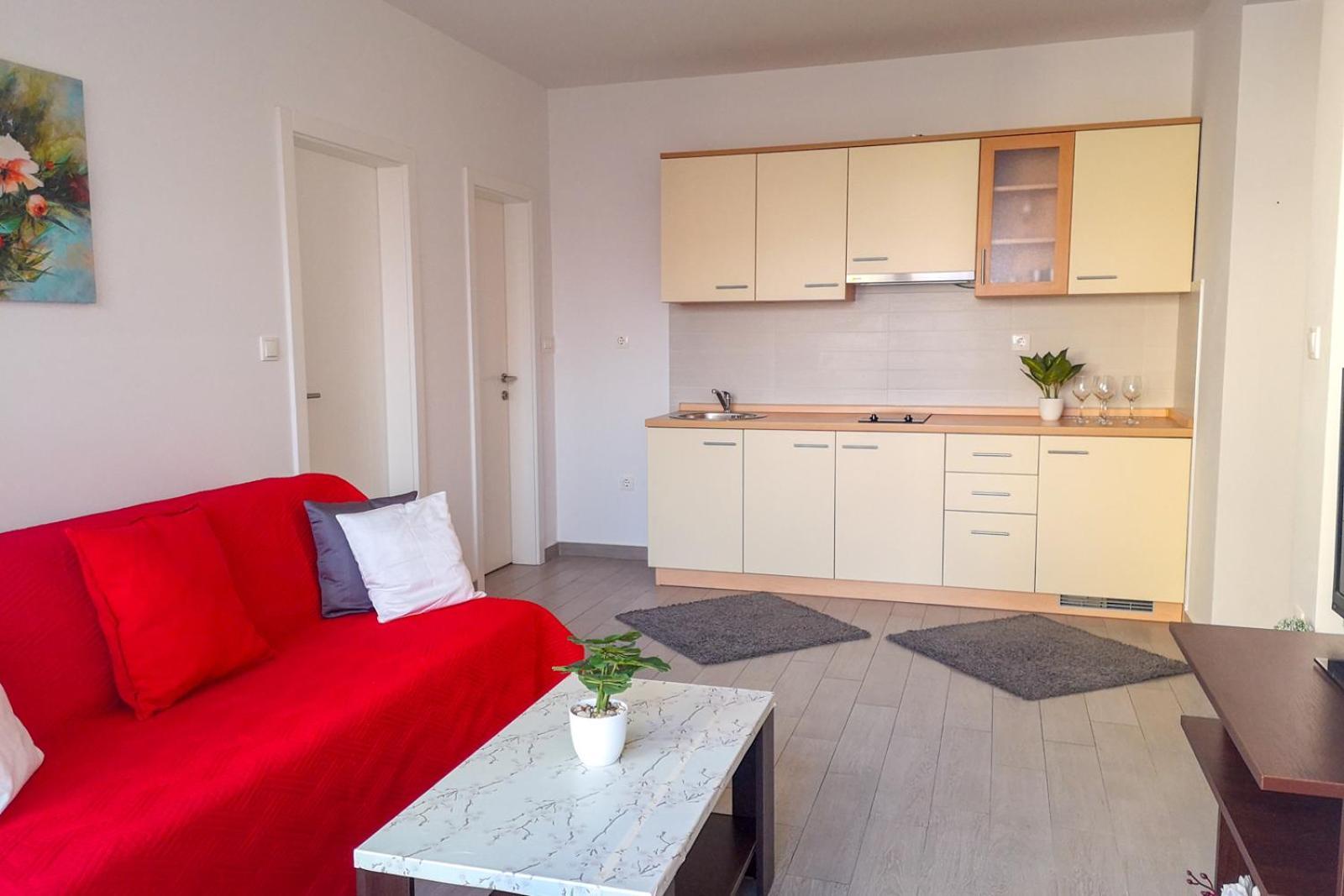 Apartments Yoko Новаля Екстериор снимка